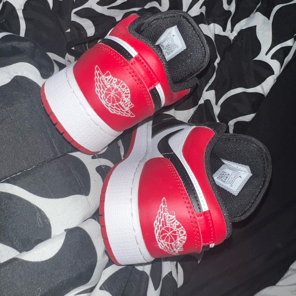 Retro 1 - Picture 2 of 5